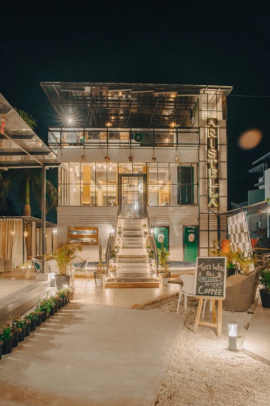 Best Cafe in Dehradun for Couples